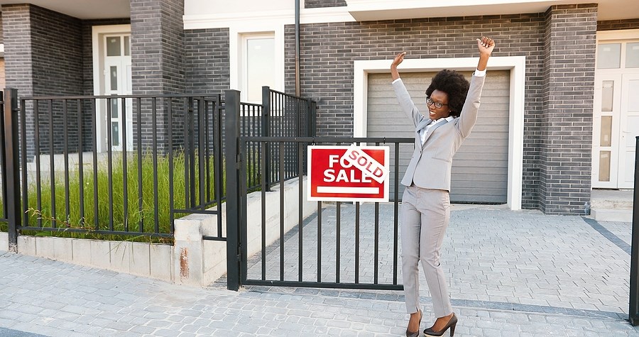 Successful Real Estate Agent Address Scoop
